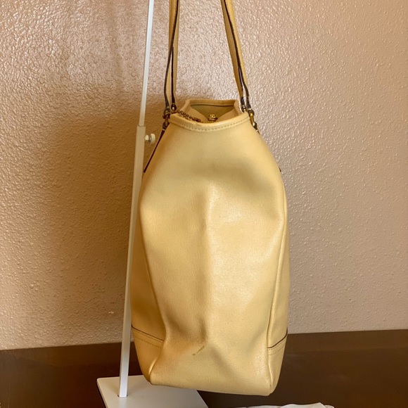 Coach NorthSouth City Leather Extra Large Tote # 23821 - Picture 8 of 14